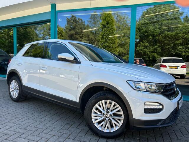 Volkswagen T-Roc 1.0 TSI Navi, CarPlay, LED, PDC, TrHaak, 16Inch