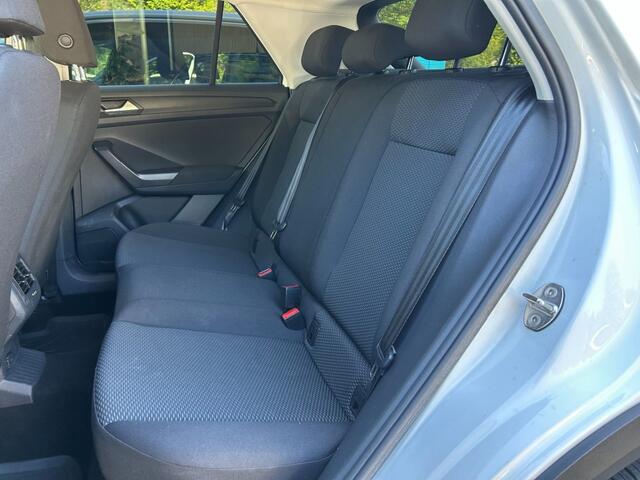 Volkswagen T-Roc 1.0 TSI Navi, CarPlay, LED, PDC, TrHaak, 16Inch