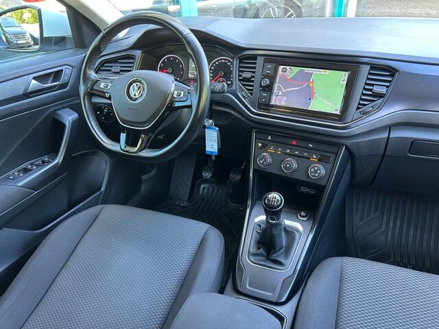 Volkswagen T-Roc 1.0 TSI Navi, CarPlay, LED, PDC, TrHaak, 16Inch