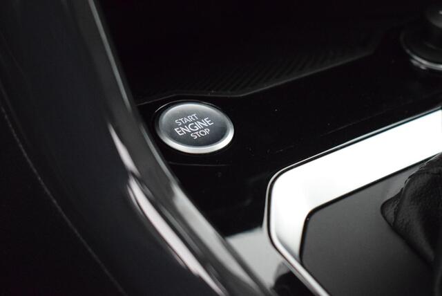 Volkswagen T-Roc 1.5 TSI 150pk DSG Sport Keyless Camera Led Virtuel Cockpit Navigatie