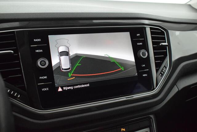 Volkswagen T-Roc 1.5 TSI 150pk DSG Sport Keyless Camera Led Virtuel Cockpit Navigatie