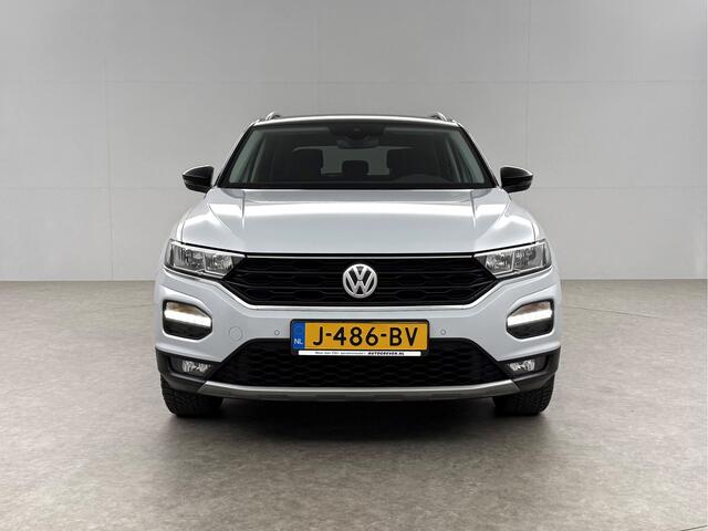Volkswagen T-Roc 1.0 TSI Style Business LED Carplay Clima ACC Virtual Parelmoer 17"LMV Navigatie Parkeersensoren