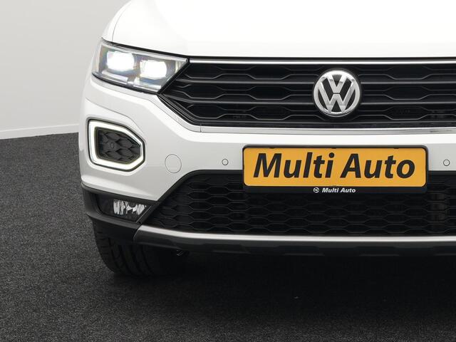 Volkswagen T-Roc 2.0 TSI 4Motion Sport 190pk DSG | Panodak | Adaptive Cruise | Camera | LED Koplampen | Navi | Stuur\Stoelverwaming | Spraakbediening |