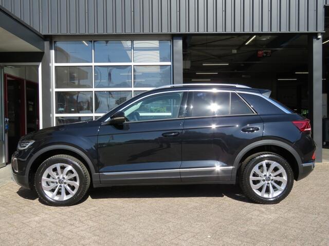 Volkswagen T-Roc 1.5 TSI 150pk DSG-aut. LIFE EDITION / IQ Light / FABRIEKS garant
