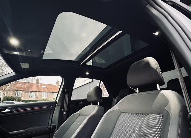 Volkswagen T-Roc 1.5 TSI Sport Business R Pano/Navi/Canera