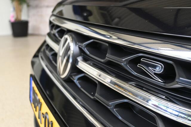 Volkswagen T-Roc 1.5 TSI 150pk R-Line Business+ | IQ. Light | Elek. klep | Trekhaak | Keyless |
