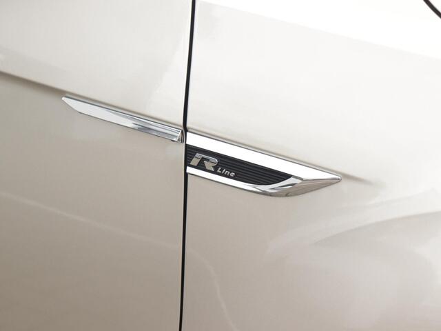 Volkswagen T-Roc Cabrio 1.5 TSI R-Line | Adaptief onderstel | 19" velgen | Stoelverwarming | Dodehoekdetectie | Navigatie |