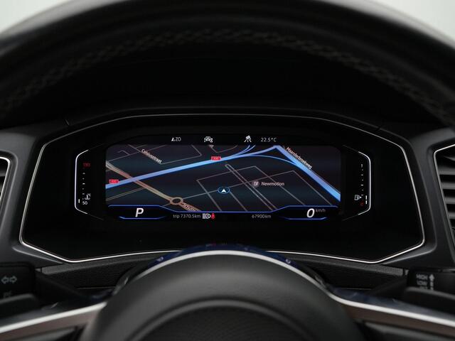 Volkswagen T-Roc Cabrio 1.5 TSI 150 pk DSG R-Line | Achteruitrijcamera | Navigatie | Parkeersensoren voor/achter