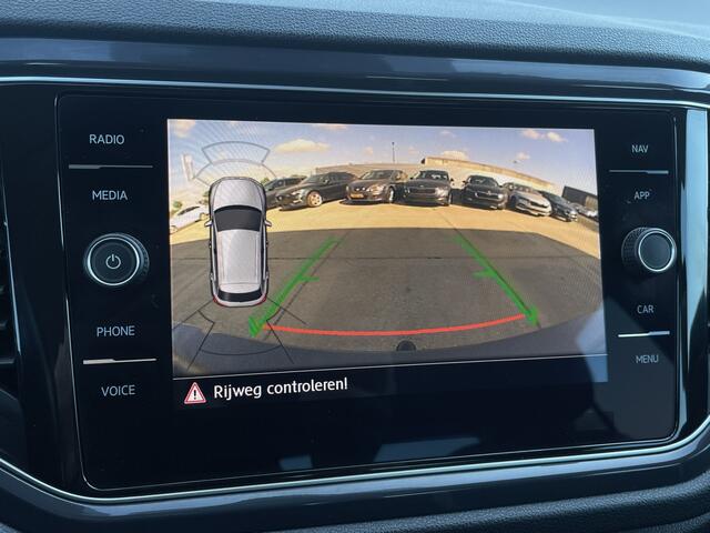 Volkswagen T-Roc 1.5 TSI Sport | LED | Trekhaak | Carplay | Navi | Camera | PDC