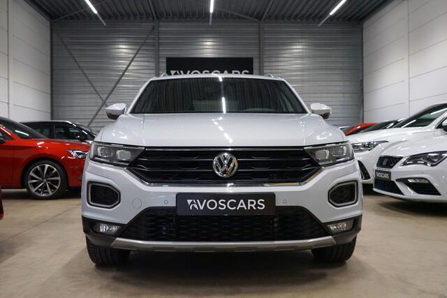 Volkswagen T-Roc 1.5 TSI Sport DSG * Trekhaak - Virtual - Camera - LED - 18" - ACC - Lane - Dodehoek - App *