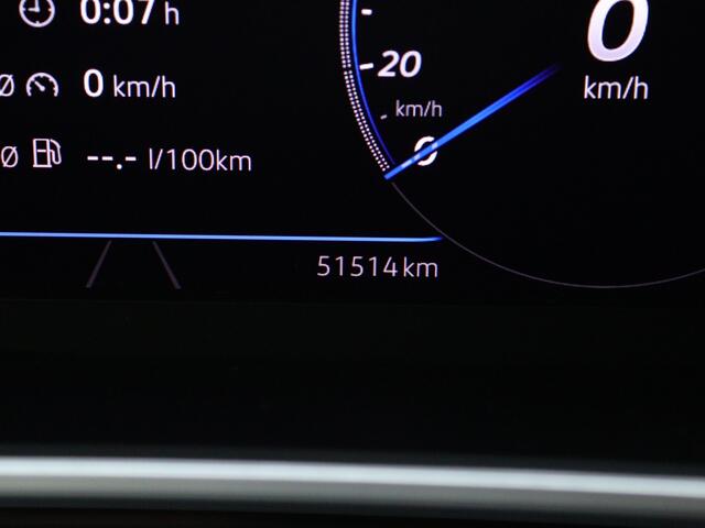 Volkswagen T-Roc 1.5 TSI R-Line | Parkeersensoren | Stoelverwarming | Carplay |
