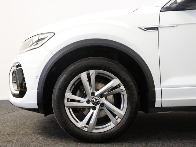 Volkswagen T-Roc 1.5 TSI R-Line | Parkeersensoren | Stoelverwarming | Carplay |