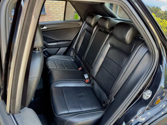 Volkswagen T-Roc 1.0 TSI R-LINE NWSTE-MODEL LEDER NAVI IQ-DRIVE PARK-ASSIST LED LMV PDC