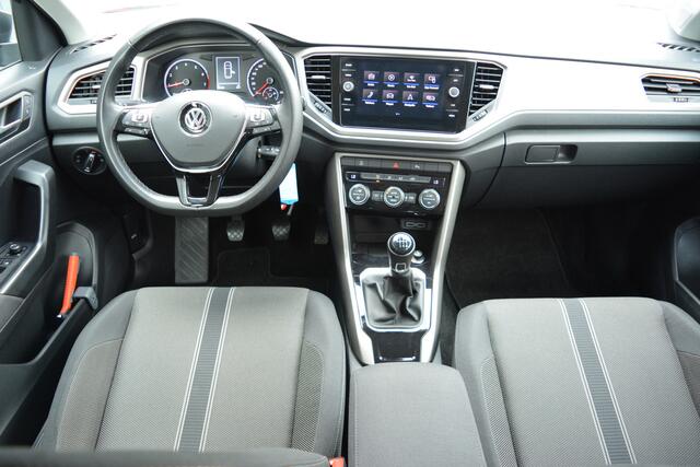 Volkswagen T-Roc 1.0 TSI Style navigatie climate