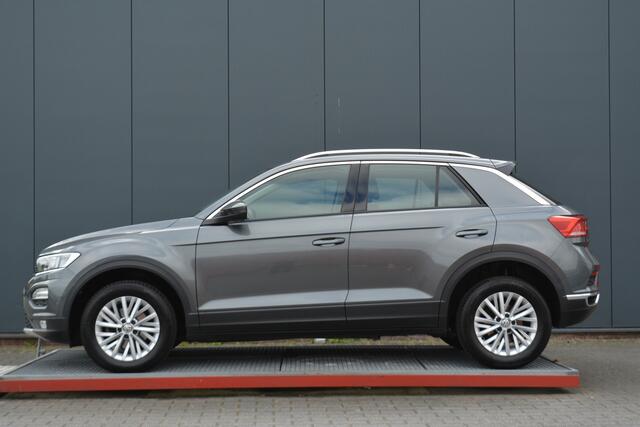 Volkswagen T-Roc 1.0 TSI Style navigatie climate