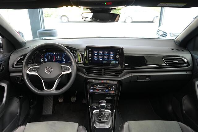 Volkswagen T-Roc 1.0 TSI | PANO | CAMERA | VIRTUAL | 2023