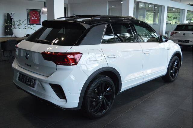 Volkswagen T-Roc 1.5 TSI 2X R-Line navi pano camera trekhaak keyless 150 pk !!
