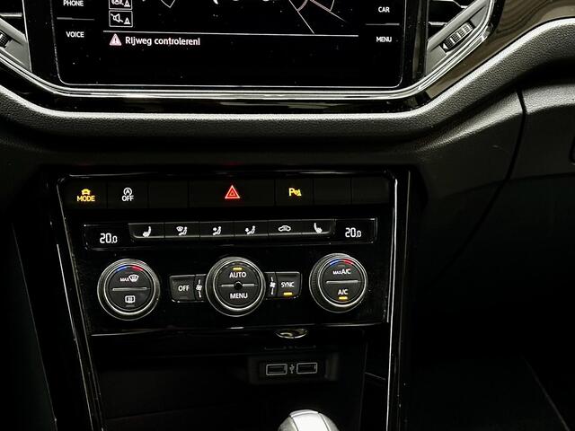 Volkswagen T-Roc 1.5i Sport Black Style / Carpl. / Nav / Virt / Led