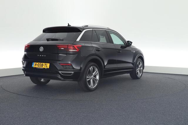 Volkswagen T-Roc 1.5 TSI 150pk DSG R-Line Sport Camera Keyless Virtual Cockpit Navigatie