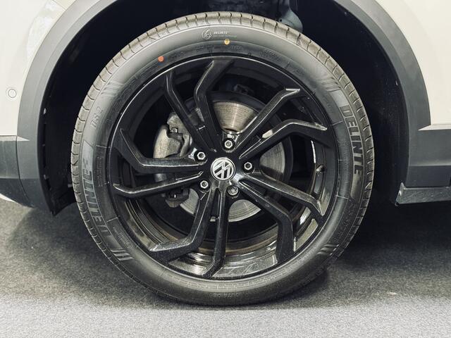 Volkswagen T-Roc 1.5 TSI DSG Style | Massage | IQ | Beats | Trekhaak