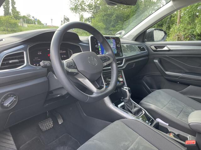 Volkswagen T-Roc 1.5 TSI 150PK DSG STYLE SPORT VIRTUAL/CARPLAY/CAMERA