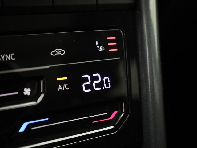 Volkswagen T-Roc 1.5TSI/150PK Style DSG · Panoramadak · Navigatie · Camera+Parkeersensoren · Ergostoel