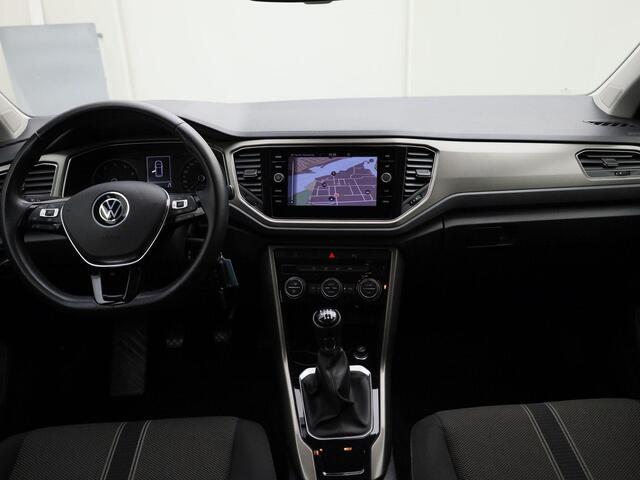 Volkswagen T-Roc 1.0 TSI 110PK Style | Achteruitrijcamera | Parkeersensoren | Navigatie |