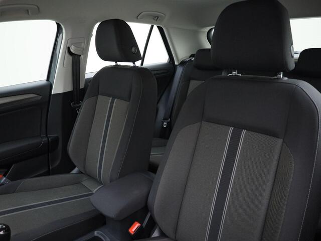 Volkswagen T-Roc 1.0 TSI 110PK Style | Achteruitrijcamera | Parkeersensoren | Navigatie |