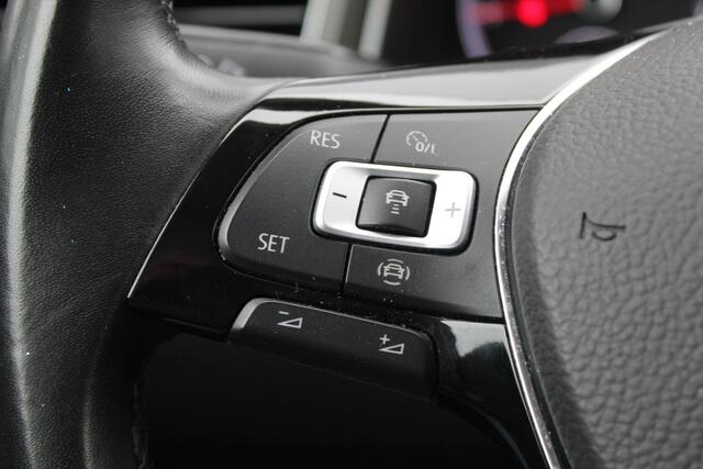 Volkswagen T-Roc 1.5 TSI Style//Camera//Automaat!!