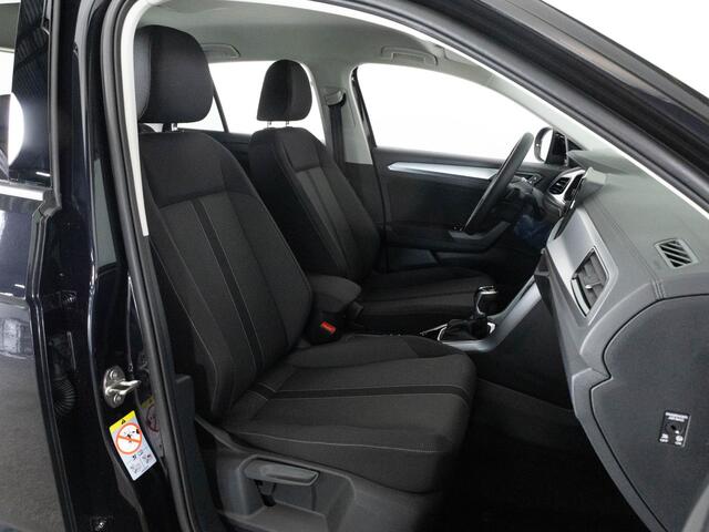 Volkswagen T-Roc Life Edition 1.5 150 pk TSI | Trekhaak | Achteruitrijcamera | Climatronic |