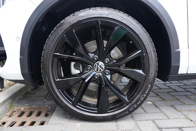 Volkswagen T-Roc 1.5 TSI 3x R-Line Blackpack 150pk Panoramadak/Stoelverwarming/Camera