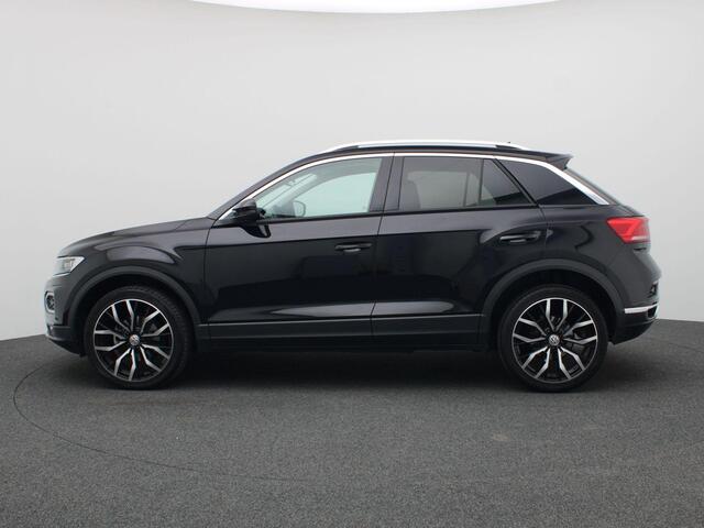 Volkswagen T-Roc 1.5 TSI Style Business 150PK DSG Adaptieve Cruise Controle, Achteruitrijcamera, Stoelverwarming, Clima, Navi, LED-Koplampen, 18" LM Velgen
