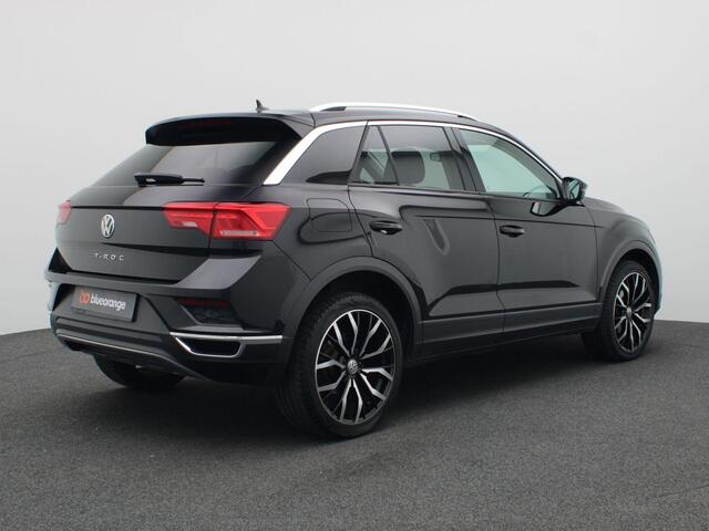 Volkswagen T-Roc 1.5 TSI Style Business 150PK DSG Adaptieve Cruise Controle, Achteruitrijcamera, Stoelverwarming, Clima, Navi, LED-Koplampen, 18" LM Velgen