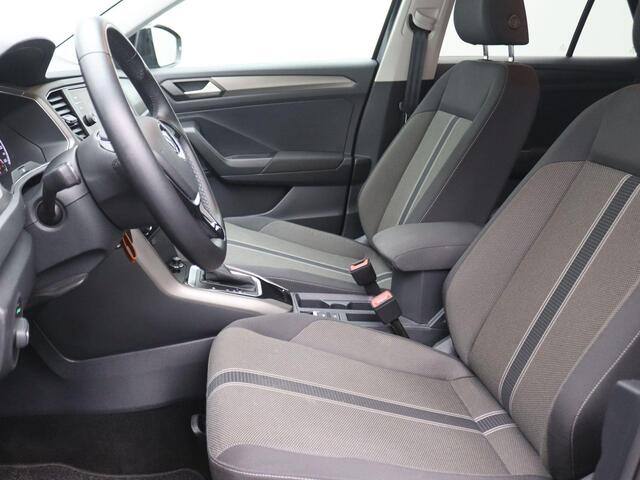 Volkswagen T-Roc 1.5 TSI Style Business 150PK DSG Adaptieve Cruise Controle, Achteruitrijcamera, Stoelverwarming, Clima, Navi, LED-Koplampen, 18" LM Velgen