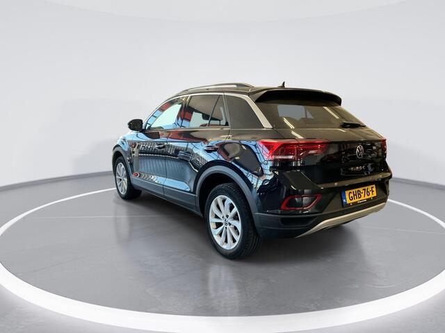 Volkswagen T-Roc 1.5 TSI 150pk DSG Life Edition · Camera · Side Assist · Parkeerassistent · Keyless · ACC · Apple/Android Car Play · 17"Velgen · 06-08-2028 of 100.000km