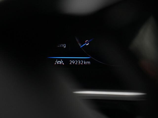 Volkswagen T-Roc R-Line Edition 1.5 TSI 150 pk DSG | Achteruitrijcamera | Stoelverwarming | Park Assist | Adaptive Cruise Control | 17 inch