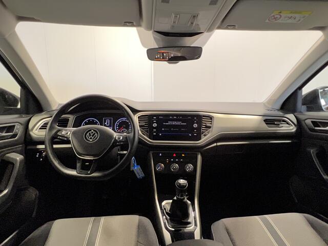 Volkswagen T-Roc 1.0 TSI Style | Navigatie/Android/Apple Carplay | LM Velgen 17" | Cruise Control Adaptief | Trekhaak | PDC voor en Achter | Airco |