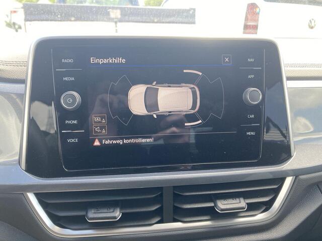 Volkswagen T-Roc Style 1.0 81 kW/110 pk TSI · Navigatie · Parkeersensoren · Stoelwarming · Garantie tot december 2027 of 100.000km