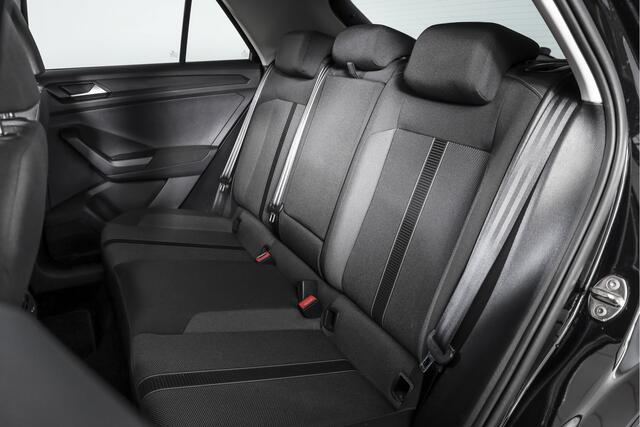 Volkswagen T-Roc 1.5 TSI 150 PK Life - Automaat | Dig. Cockpit | Adapt. Cruise | Stoelverw, | PDC | Camera | App, Connect | ECC | DAB | LM 16" | 9122