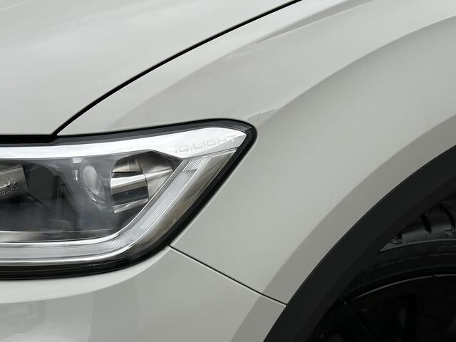 Volkswagen T-Roc 1.5 TSI R-Line Business | Pano-Dak/IQ Light/19"/Virtual Cockpit/Carplay/Navi