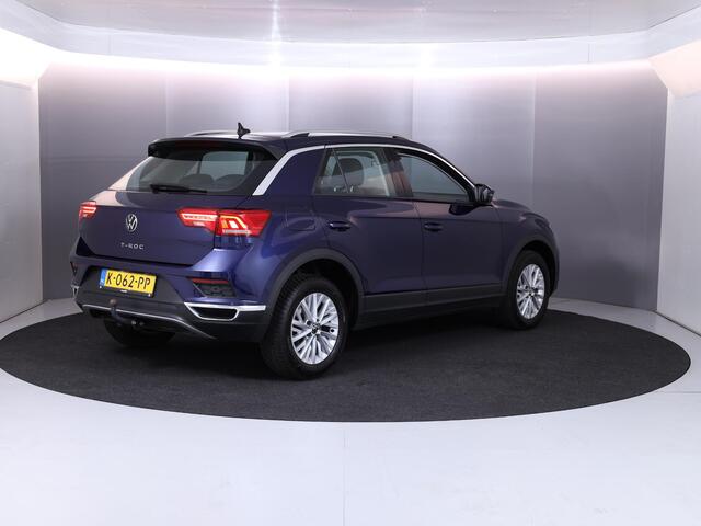 Volkswagen T-Roc 1.0 TSI Style Business 110 pk | Navigatie | Parkeersensoren | Achteruitrijcamera | Adaptieve cruise control | Autom. airco |