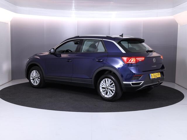 Volkswagen T-Roc 1.0 TSI Style Business 110 pk | Navigatie | Parkeersensoren | Achteruitrijcamera | Adaptieve cruise control | Autom. airco |