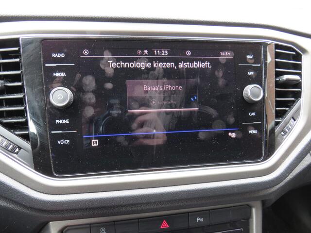 Volkswagen T-Roc 1.0 TSI 110Pk Style * Rijklaarprijs incl. garantie * Navigatie * Carplay Android * Parkeersensoren V+A