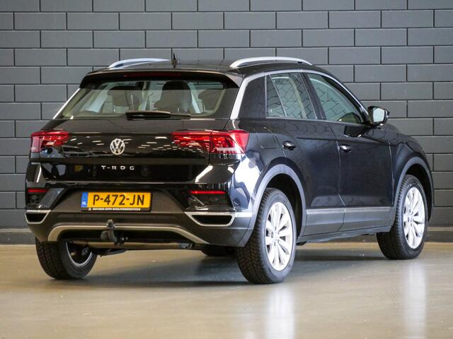 Volkswagen T-Roc 1.5 TSI 150PK Automaat Sport | TREKHAAK | CAMERA | CARPLAY | * HEMELVAARTSDAG GEOPEND VAN 09:00 - 16:00 *