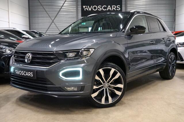 Volkswagen T-Roc 1.5 TSI R-Line * Trekhaak - Virtual - Camera - 19" - LED - ACC - Lane *