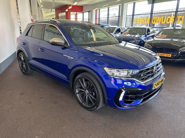 Volkswagen T-Roc 2.0 TSI 4Motion R | Panoramadak | Keyless | Beats | Dealer onderhouden | Adaptieve cruise control | Dodehoeksdetectie | Lane assist | Digital dashboard | Afneembare trekhaak | Achteruitrijcamera | Climate control | Navigatie | Stoelverwarming