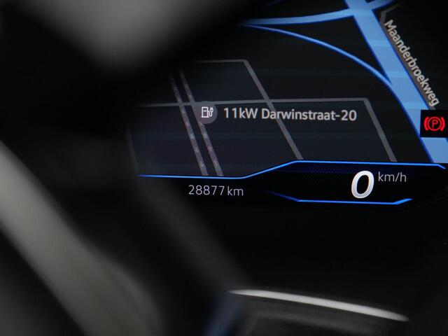 Volkswagen T-Roc Cabrio R-Line 1.5 TSI 150 pk DSG | Adaptief onderstel | Achteruitrijcamera | Navigatie | Stoelverwarming | Adaptive Cruise Control | 19 inch