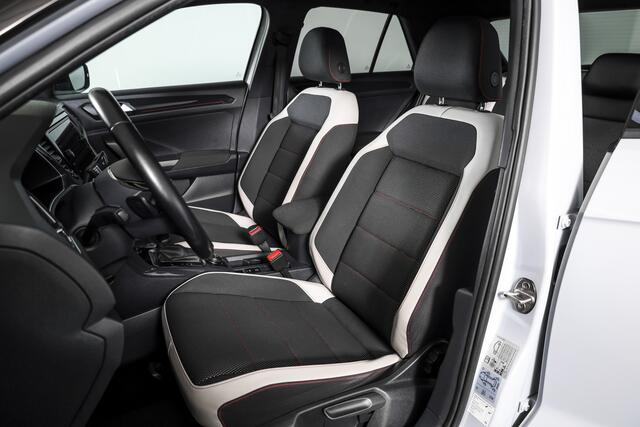 Volkswagen T-Roc 2.0 TSI 190 PK 4Motion Sport - Automaat | Dig. Cockpit | Cruise Control | Stoelverw. | PDC | NAV + App. Connect | ECC | Afn. Trekhaak | LM 17" |