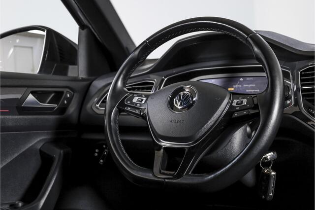 Volkswagen T-Roc 2.0 TSI 190 PK 4Motion Sport - Automaat | Dig. Cockpit | Cruise Control | Stoelverw. | PDC | NAV + App. Connect | ECC | Afn. Trekhaak | LM 17" |