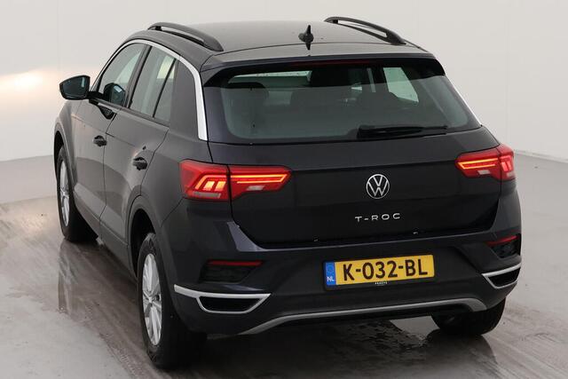 Volkswagen T-Roc 1.5 TSI Style / Navigatie / Climate controle / Parkeersensoren / Elektrische klep /